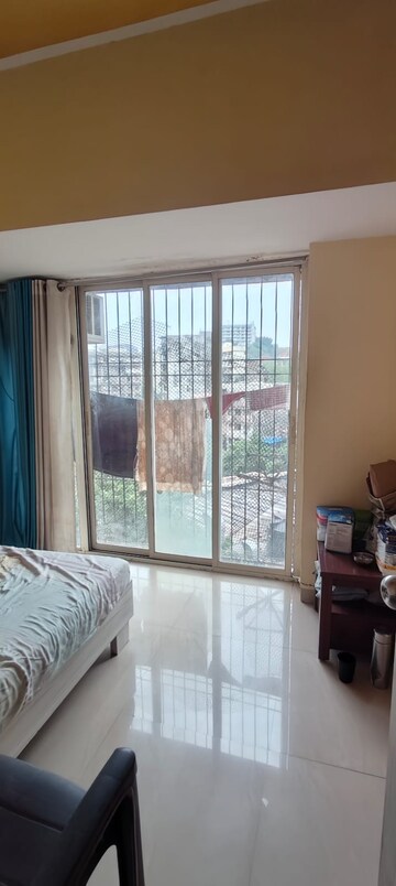 1 BHK Apartment For Rent in Royal Palms, Goregaon East