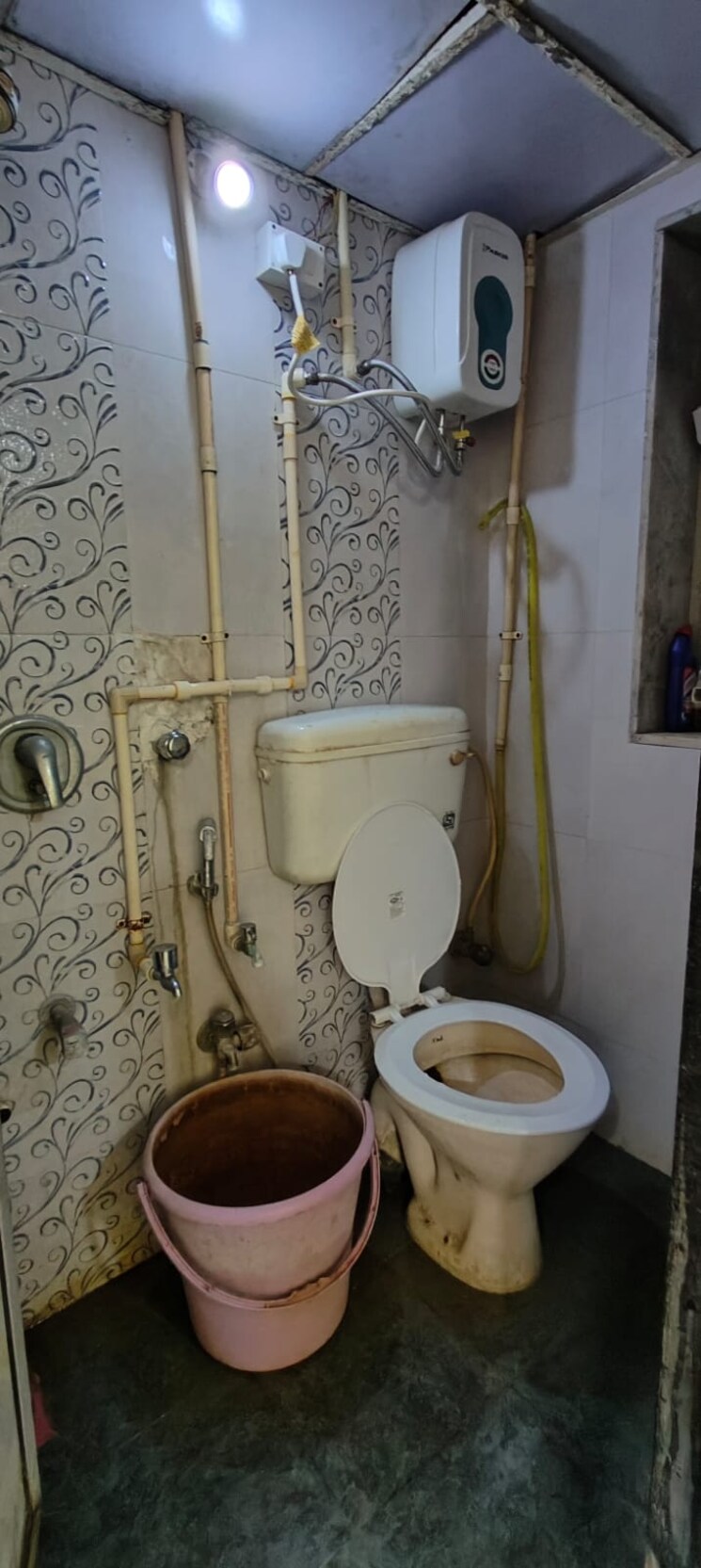 Bathroom, royal-palms 1 Bedroom 340 Sq.Ft. Apartment In Goregaon East Mumbai 8710379