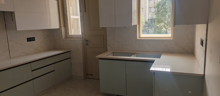 Kitchen, bptp-park-central 3 Bedroom 250 Sq.Yd. Builder Floor In Sector 85 Faridabad 8710368