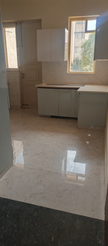 Bathroom in 3 BHK Builder Floor at BPTP Park Central, Sector 85 – for Sale