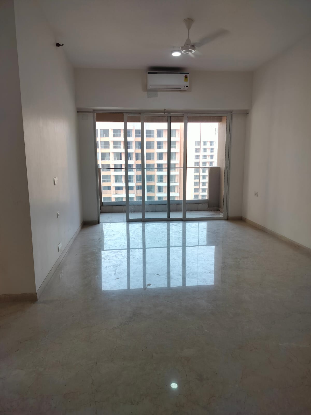 3 BHK + Pooja Room Apartment For Rent in Kalpataru Radiance