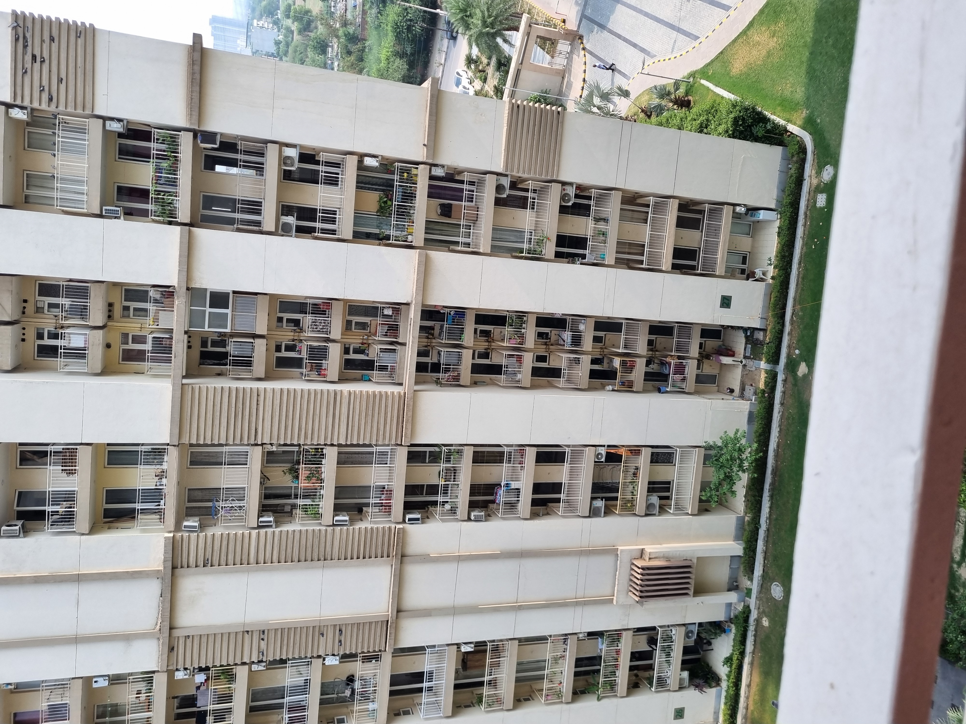 3 BHK + Servant Room Apartment For Sale in Emaar Gurgaon Greens