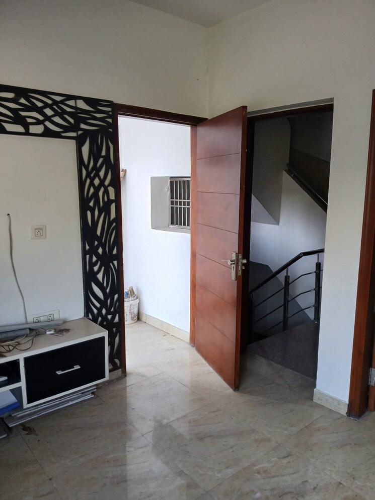 Room, prashant vihar 2 Bedroom 900 Sq.Ft. Builder Floor In Prashant Vihar Delhi 8710641