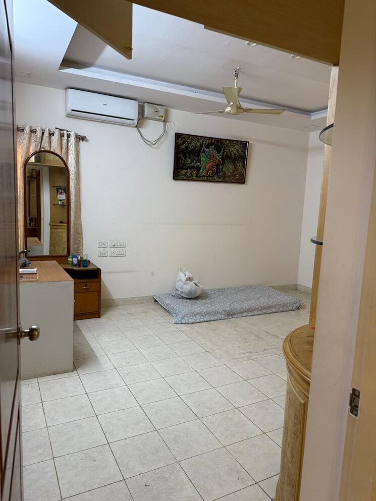 Bathroom, hsr layout 4 Bedroom 2500 Sq.Ft. Independent House In Hsr Layout Bangalore 8710658