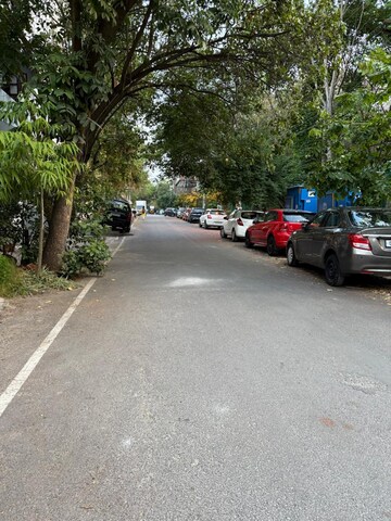 Parking in 4 BHK Independent House at Hsr Layout – for Rent