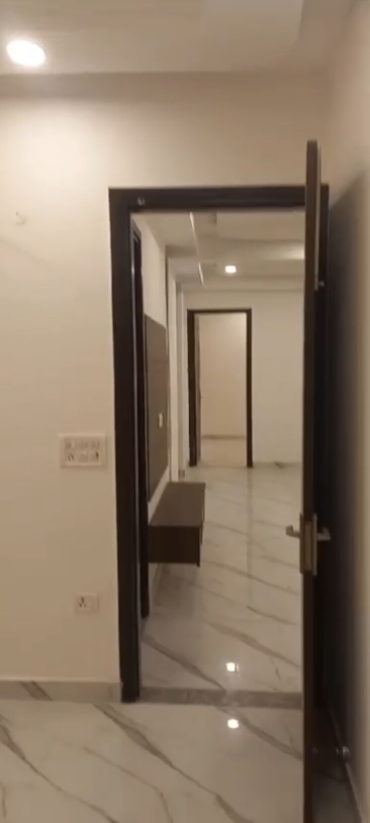 undefined, hardev nagar 3 Bedroom 950 Sq.Ft. Builder Floor In Hardev Nagar Delhi 8710913