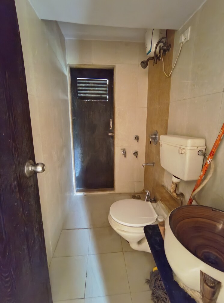 Bathroom, runwal-garden-city 3 Bedroom 1200 Sq.Ft. Apartment In Balkum Pada Thane 8710742