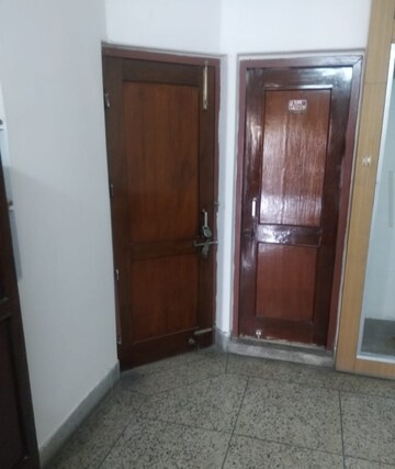 Room in 2 BHK Independent House at Aliganj – for Rent