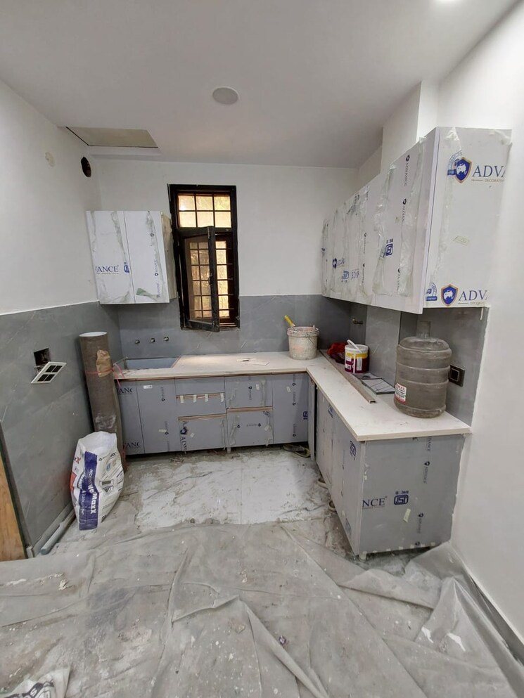 Kitchen, gyan khand ii 4 Bedroom 2800 Sq.Ft. Builder Floor In Gyan Khand ii Ghaziabad 8710835