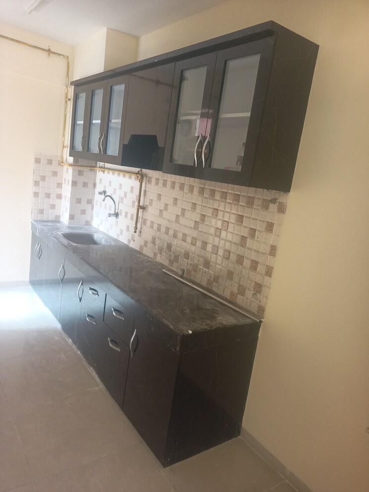 Kitchen, wave-dream-homes 3 Bedroom 1049 Sq.Ft. Apartment In Wave City Ghaziabad 8710902