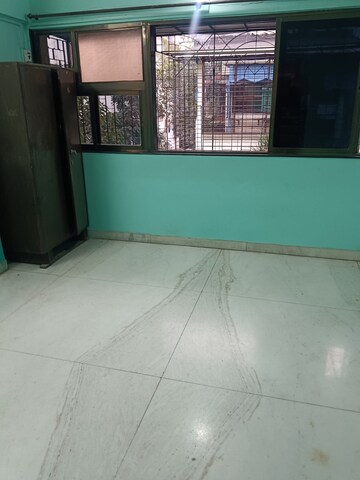 Room in 1 BHK Apartment at Mahim – for Rent