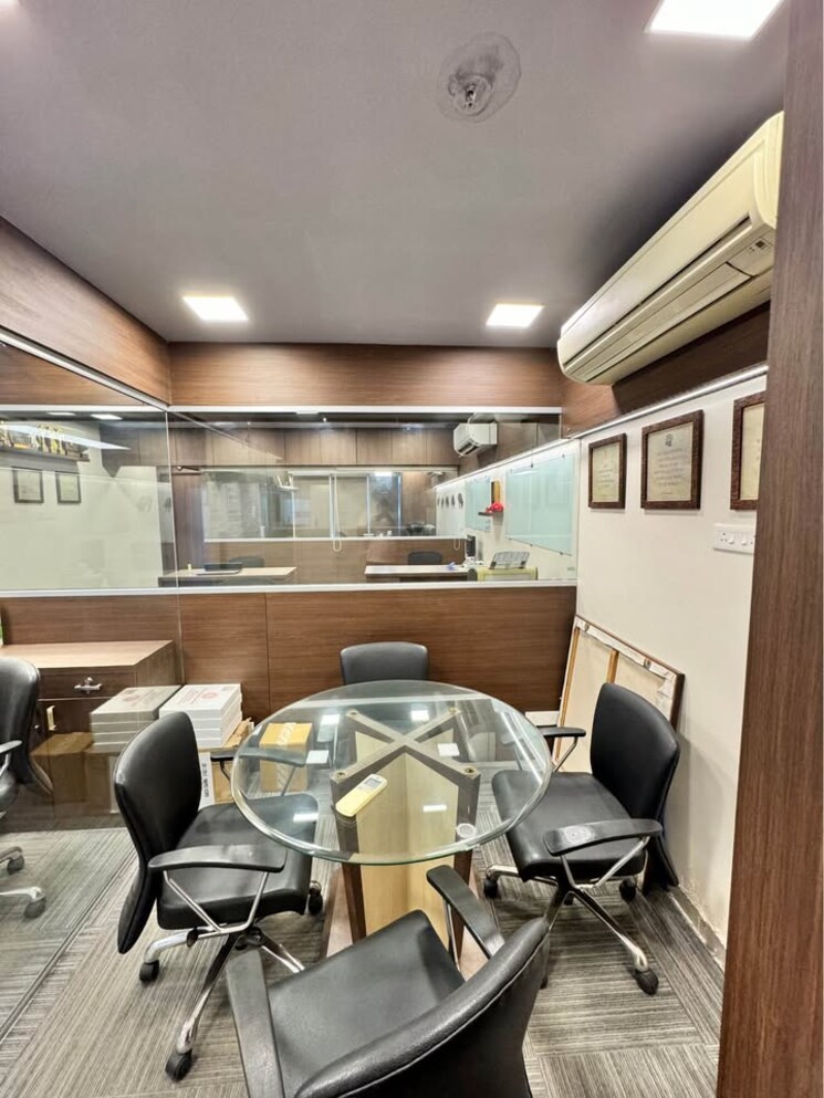 Team Area, new palasia Commercial Office Space 1300 Sq.Ft. In New Palasia Indore 8710960