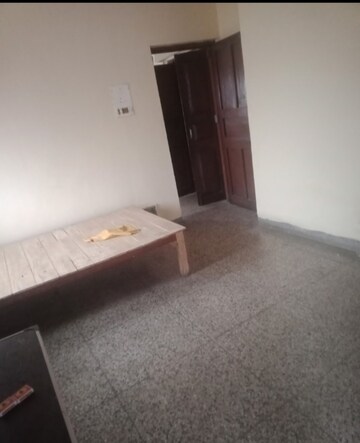 Room in 2 BHK Villa at Aliganj – for Rent