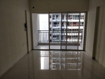 Room in 2.5 BHK Apartment at Godrej Central, Chembur – for Rent