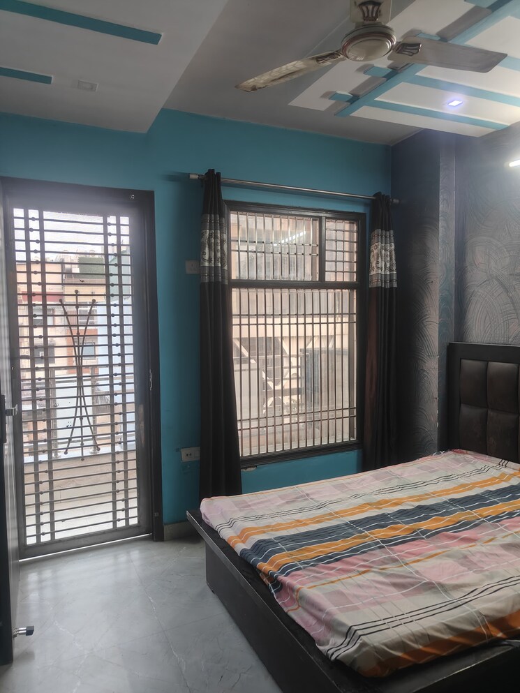 Bedroom, rohini sector 3 2 Bedroom 900 Sq.Ft. Builder Floor In Rohini Sector 3 Delhi 8711228