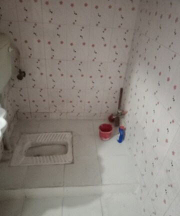 Bathroom in 2 BHK Villa at Aliganj – for Rent