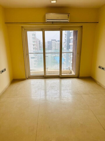Room in 2 BHK Apartment at RNA Continental, Chembur – for Rent