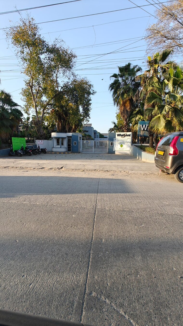  Parking, sector 22 Commercial Warehouse 75 Sq.Yd. In Sector 22 Faridabad 8711286