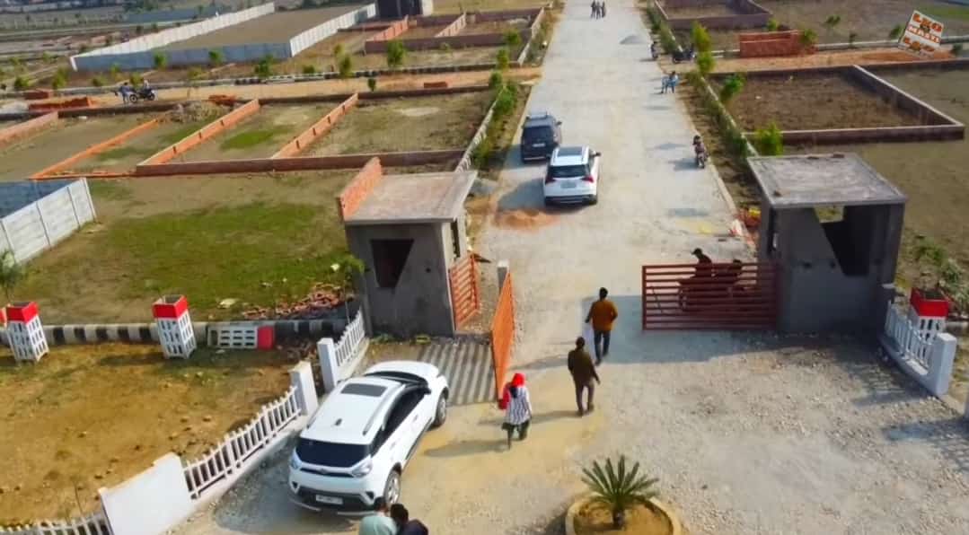 Plot For Sale in Krishna Iscon Valley