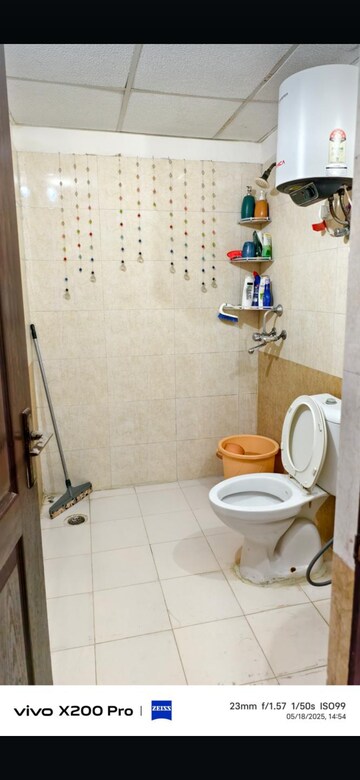 Bathroom in 2.5 BHK Apartment at Aims Golf City, Sector 75 – for Rent