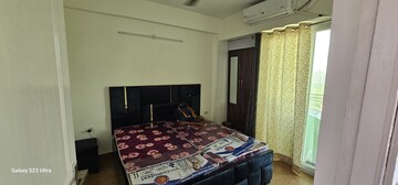 Bedroom in 2 BHK Apartment at Supertech Czar Suites, Omicron I Greater Noida – for Rent