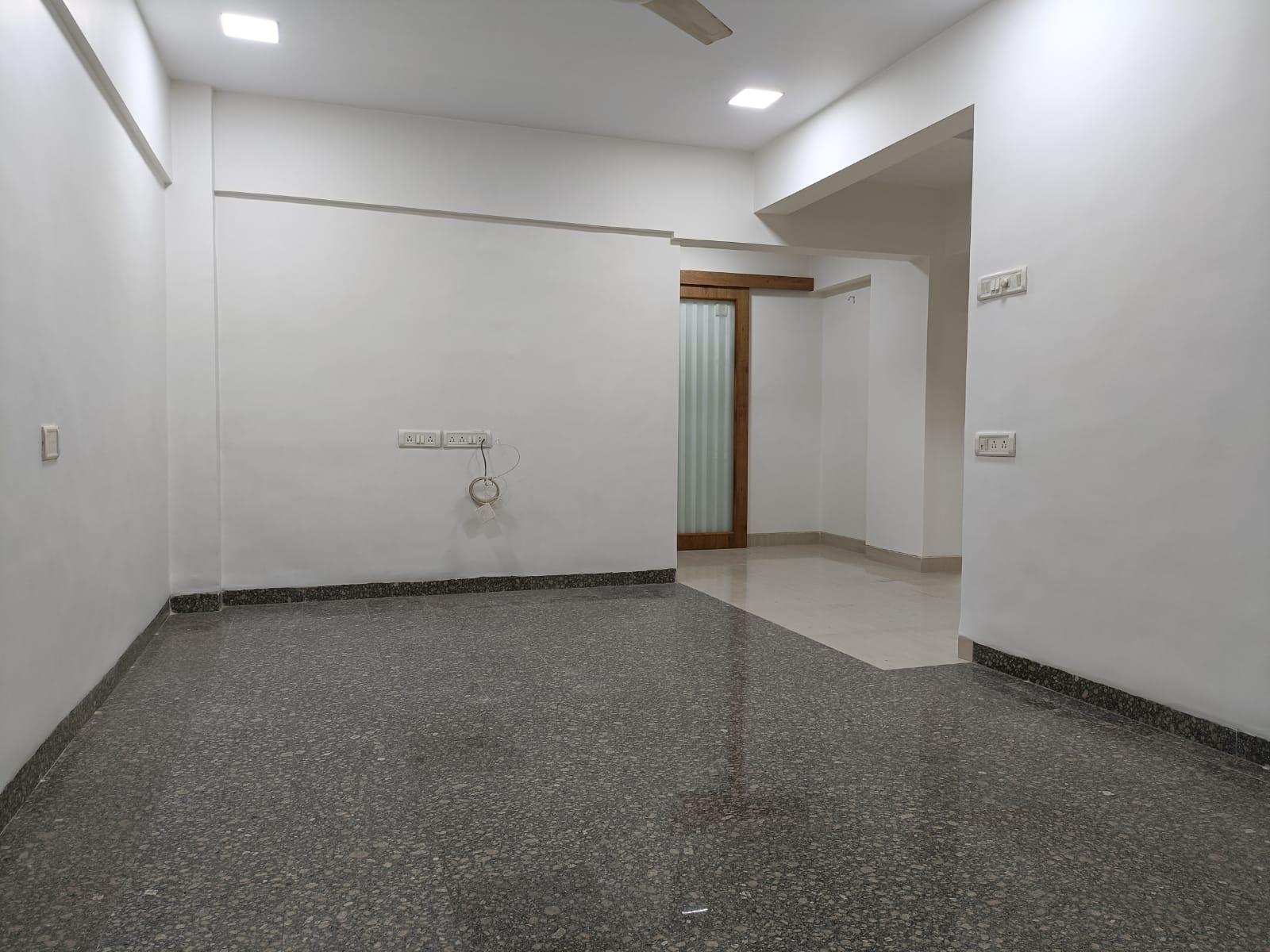 2 BHK Apartment For Rent in Vikram Apartments