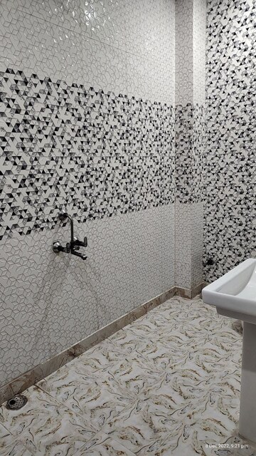 Bathroom in 2 BHK Villa at RWA Apartments Sector 26, Sector 26 – for Rent