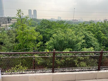 Balcony in 3 BHK Builder Floor at Sector 122 – for Rent