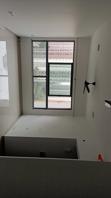 Master Bedroom in 2 BHK Apartment at Kalpataru Immensa, Kolshet Road – for Rent