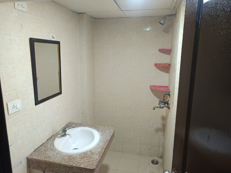 Bathroom, logix-blossom-county 3 Bedroom 1350 Sq.Ft. Apartment In Sector 137 Noida 8711375