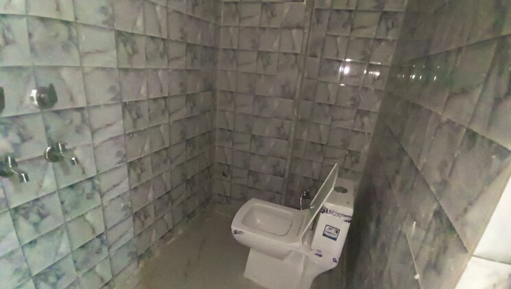 Bathroom, burari 2 Bedroom 450 Sq.Ft. Builder Floor In Burari Delhi 8711401