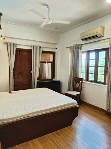 Bedroom in 2 BHK Apartment at Seema Apartment Bandra, Bandra West – for Rent