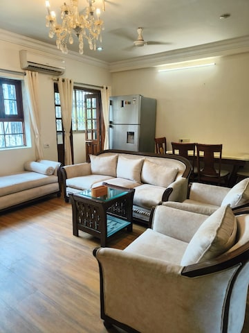 Living Room in 2 BHK Apartment at Seema Apartment Bandra, Bandra West – for Rent
