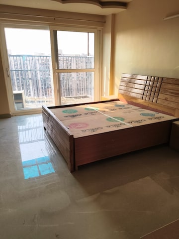 Bedroom in 5 BHK Apartment at Logix Blossom County, Sector 137 – for Rent