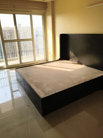 Bedroom in 5 BHK Apartment at Logix Blossom County, Sector 137 – for Rent