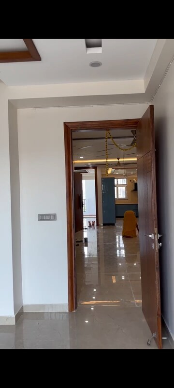 Building Lobby in 4 BHK Builder Floor at Sector 85 – for Sale