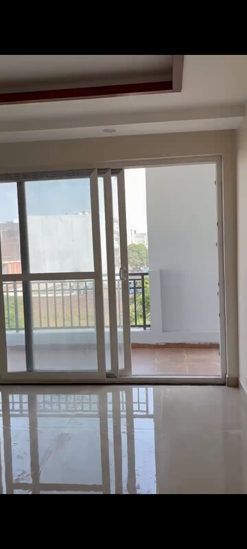Room in 4 BHK Builder Floor at Sector 85 – for Sale