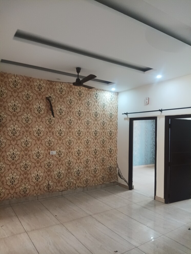 Room, dhakoli 3 Bedroom 1100 Sq.Ft. Builder Floor In Dhakoli Zirakpur 8711561