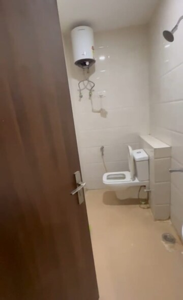 Attached Bathroom in 1 BHK Apartment at DLF City Phase III, Sector 24 – for Rent