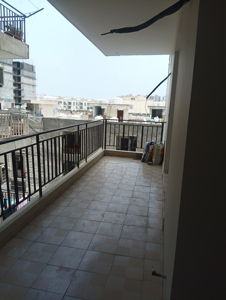 Balcony, green-valley-heights 3 Bedroom 1830 Sq.Ft. Apartment In Dhakoli Zirakpur 8711672