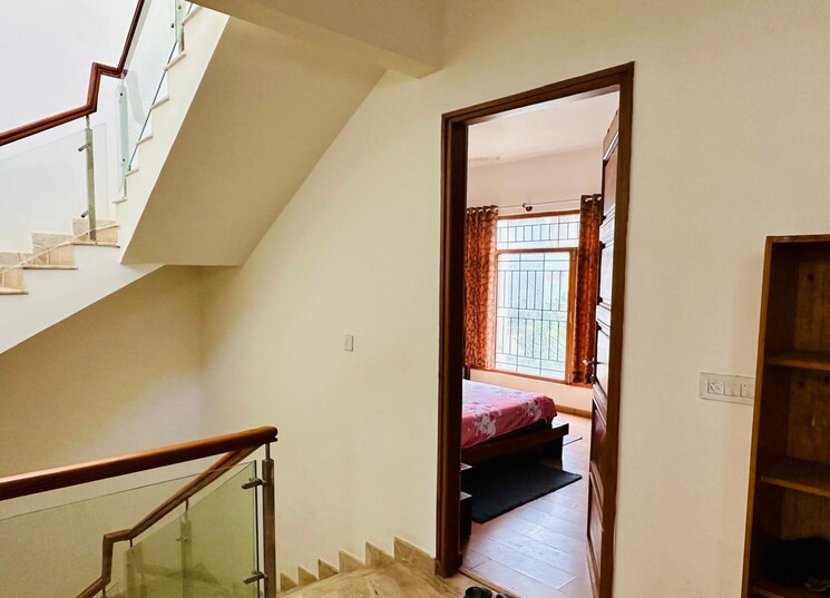 Room, smart-world-orchard 3 Bedroom 1680 Sq.Ft. Apartment In Sector 61 Gurgaon 8711630