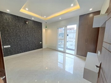 Room in 3 BHK Independent House at Dehradun Cantt – for Sale