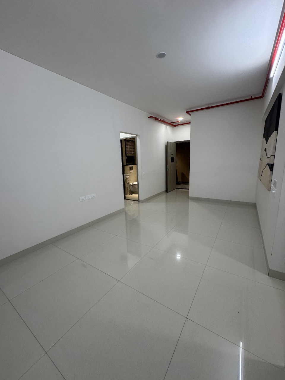 2 BHK 700 Sq.Ft. Apartment in Rustomjee La Vie