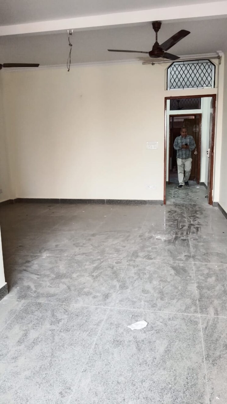 Living Room, kalkaji 2 Bedroom 100 Sq.Yd. Builder Floor In Kalkaji Delhi 8711947