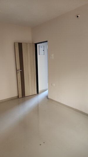 Room in 2.5 BHK Apartment at Jangid Galaxy, Ghodbunder Road – for Sale