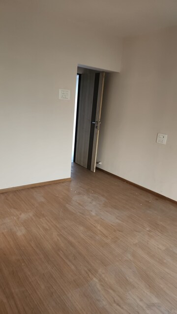 Room in 2.5 BHK Apartment at Jangid Galaxy, Ghodbunder Road – for Sale