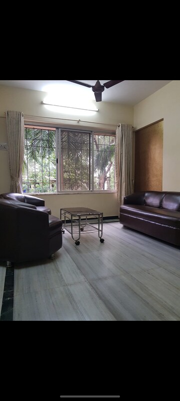Gym in 2 BHK Apartment at Chheda Complex Kandivali, Kandivali West – for Rent
