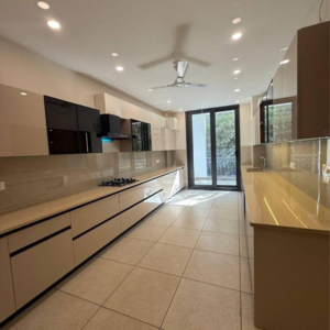 Kitchen in 4 BHK Builder Floor at Vipul World Floors, Sector 48 – for Sale