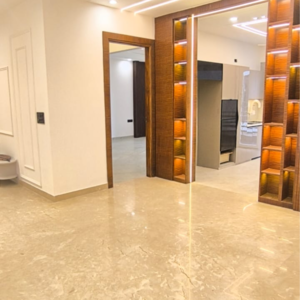 Room in 4 BHK Builder Floor at Unitech South City II, South City 2 – for Sale