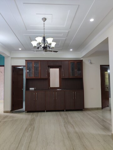 Room in 3 BHK Builder Floor at Saurabh Niwas, Sector 40 – for Rent